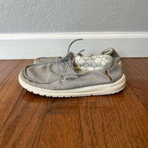 Hey Dude Wendy Sneakers Slip On Shoes Girls Size 1 Linen Gray